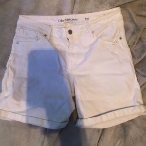 White Calvin Klein Jean shorts (W30)